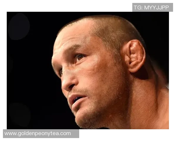 丹亨德森与猿人之间的激烈对决揭示了人类进化的奥秘与未来发展潜力